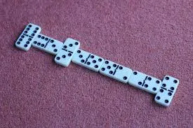 Dominoes Game